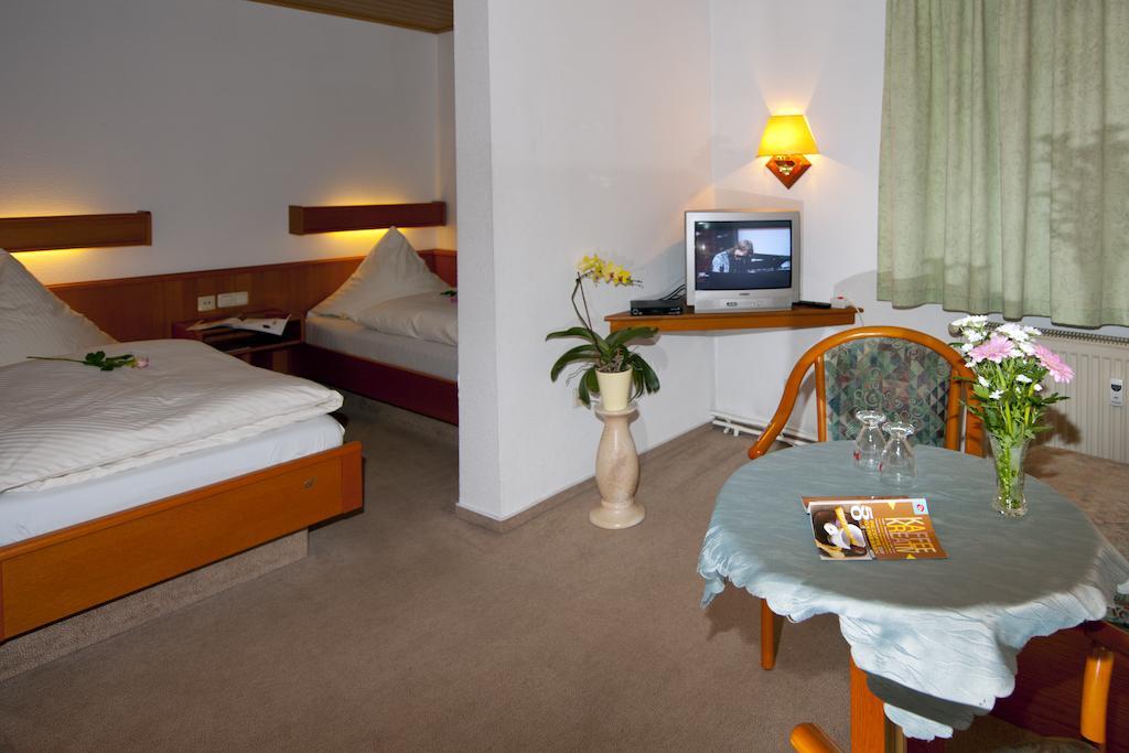 Pension Cafe Suzette Gotha Rom bilde